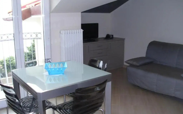 Residence Villa Carmen fronte mare a 50 mt