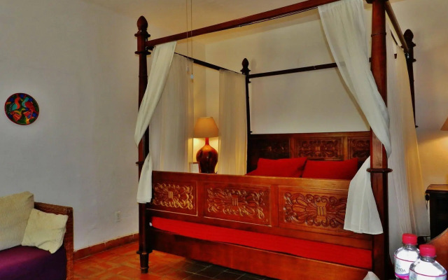 Hotel Rosa Morada