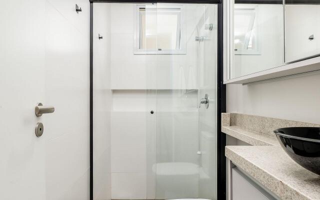 Lindo apto bem localizado a 4min do mar RMA101