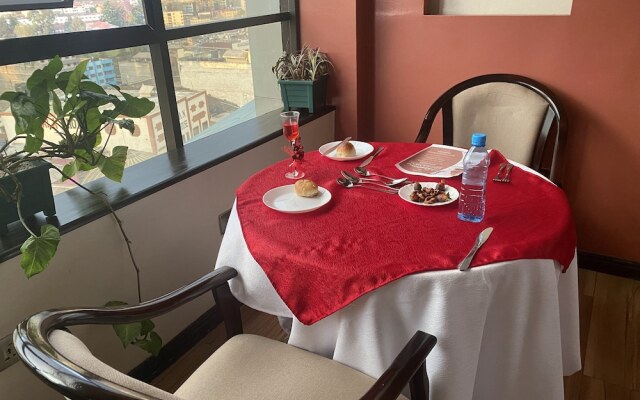 Hemak Suites