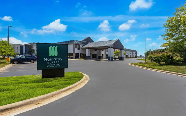 MainStay Suites Bourbonnais - Kankakee