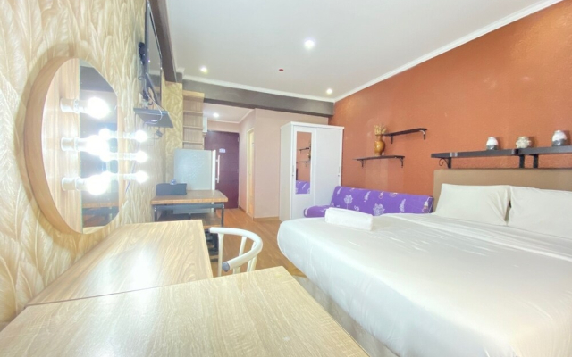 Glam Decor Studio Apartment at Emerald Towers