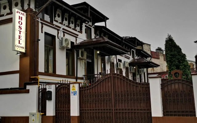 Joe Hostel