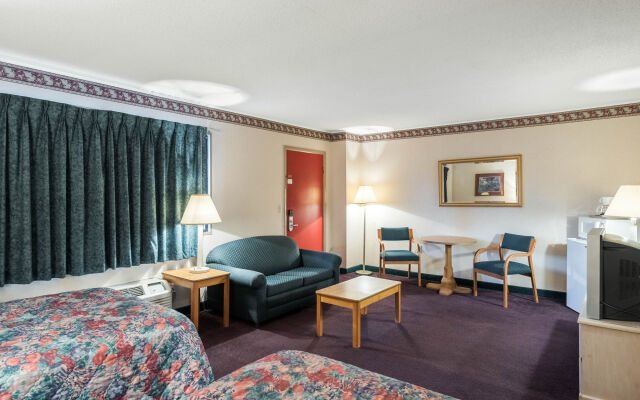 Rodeway Inn And Suites