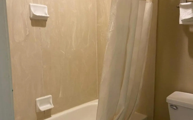 Americas Best Value Inn Meridian