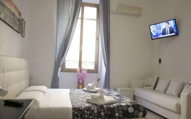 Leone Guesthouse