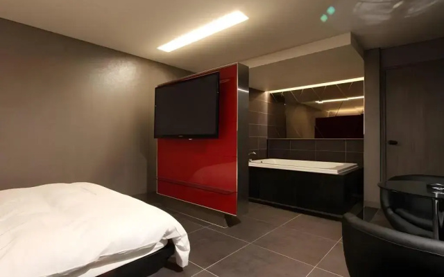 Valentine Hotel