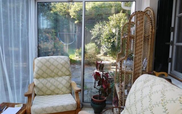 B&B ~ Repos sous les arbres