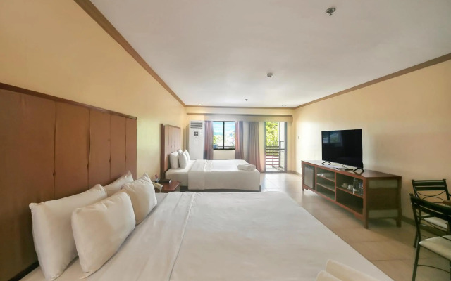 Whiterock Beach Hotel + Waterpark