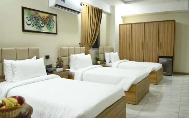 Hotel Pearl Inn