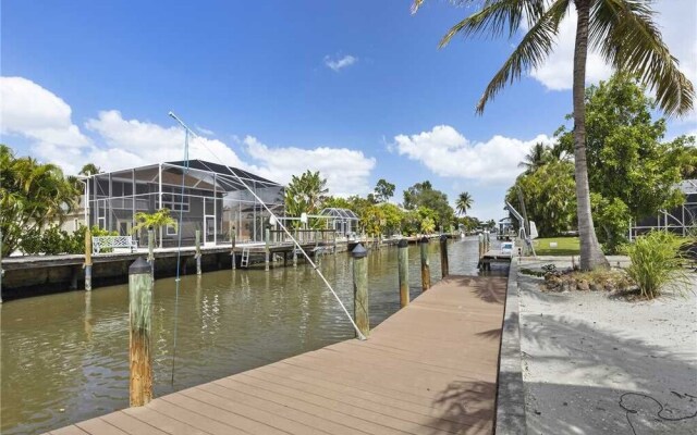 Egret Beach House - Two Bedroom Home