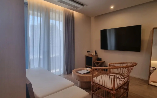 Hound Garden&Terrace Hotel