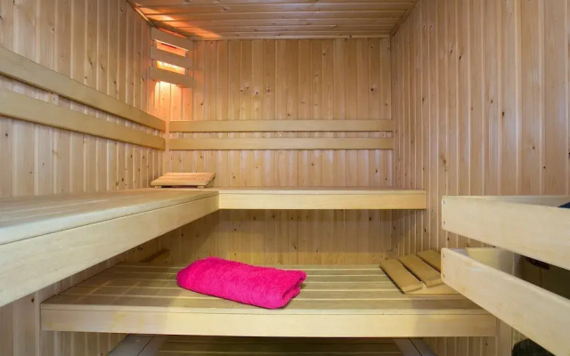 Stately Villa With two Bathrooms, 9 km. From Rockanje