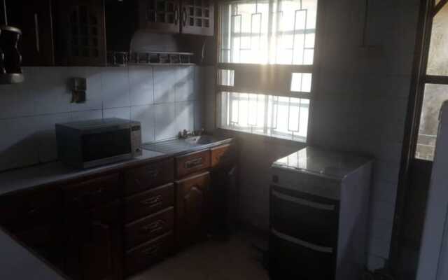 Impeccable 3-bed Apartment Located in Lagos