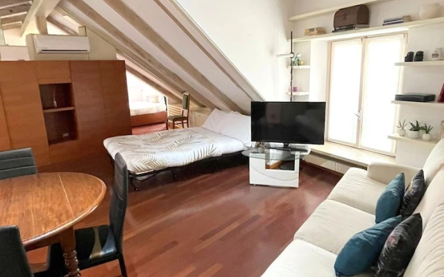 Accomodo MIL68 Loft Centro Storico