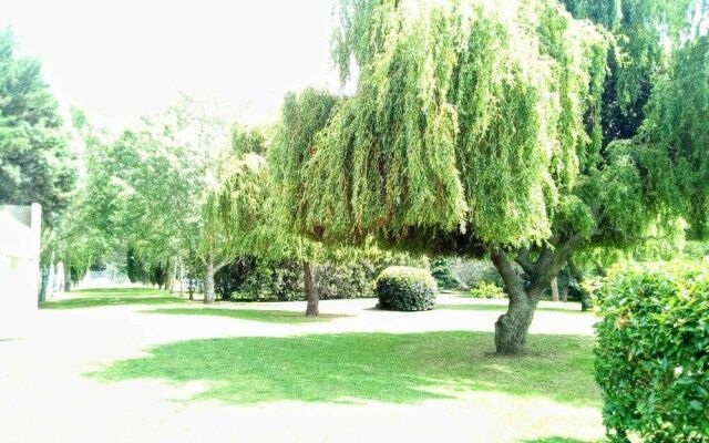 Village Park Hotel