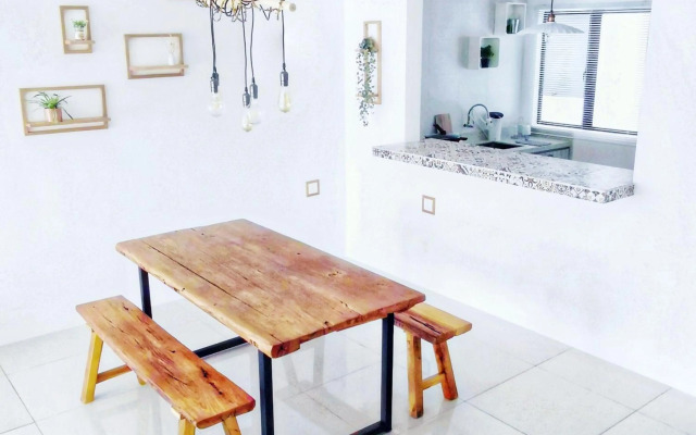 One Life Four Season Waterpark Guest House Manhattan Condominium