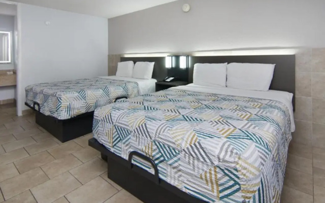 Motel 6 Mesquite, TX – Town East