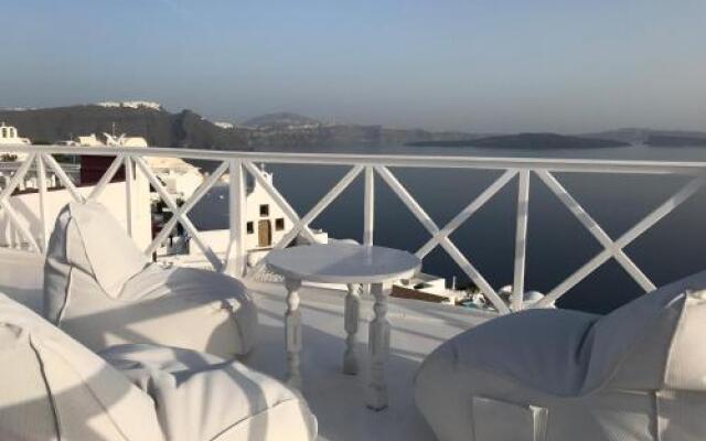 Maryloujohn Villas Oia