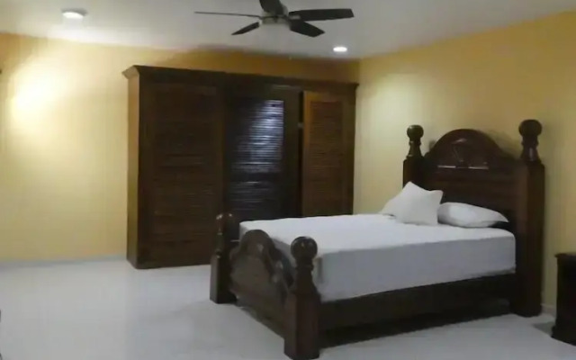 Singh Luxury Apartments With sea View, Apt.2