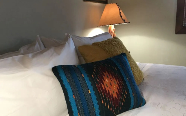 Good Medicine Lodge Bed & Breakfast