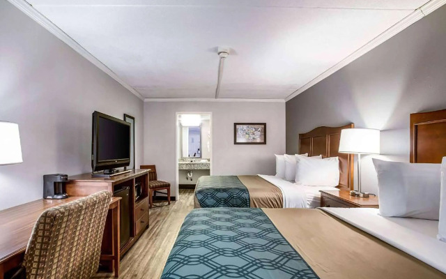Travelodge by Wyndham Canton/Livonia Area, MI