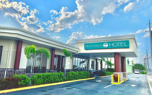 River Palm Hotel