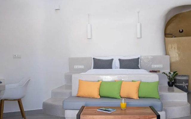 Santoterra Antigua Suites