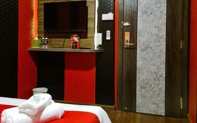 RedDoorz Plus near Nagoya Hill Batam 6