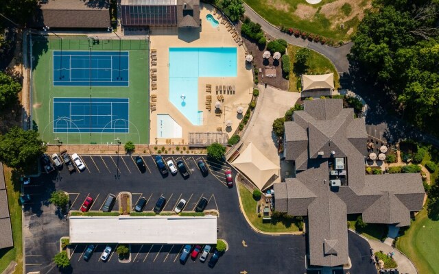 Lakefront Paradise at the Pointe