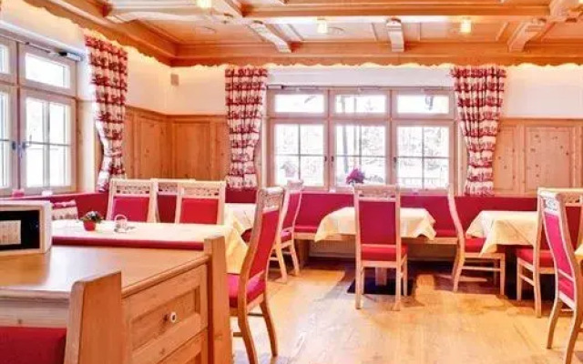 Hotel & Chalet Bellevue