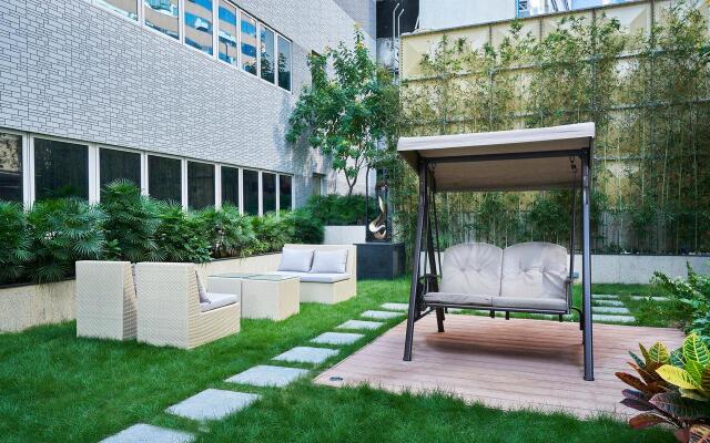 Hotel Ease Tsuen Wan