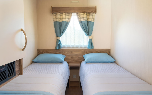 Marton Mere Holiday Village - 18682