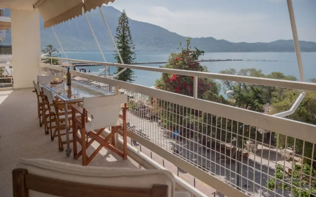 Seafront Apartment Grace