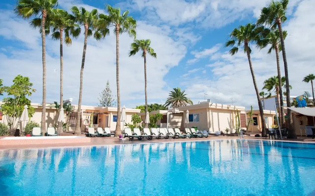 Bungalows Los Tucanes 