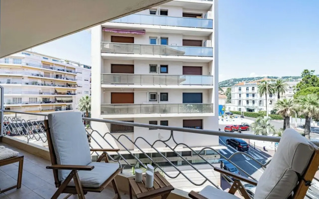 Apartment for 4people in Martinez