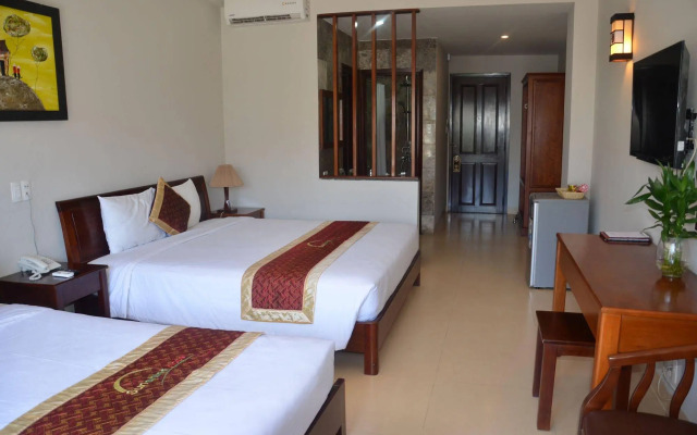 Sunshine Hotel