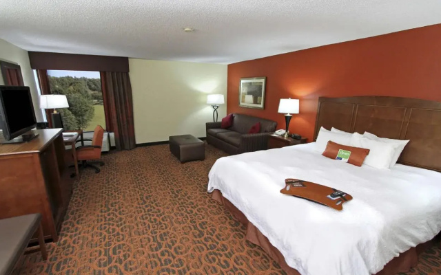 Hampton Inn Birmingham Colonnade