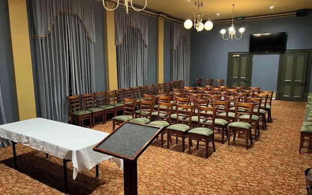 American Hotel Creswick