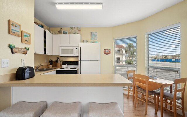 Sea Rocket by VTrips