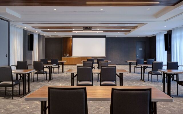 Homewood Suites by Hilton Montreal Downtown, QC