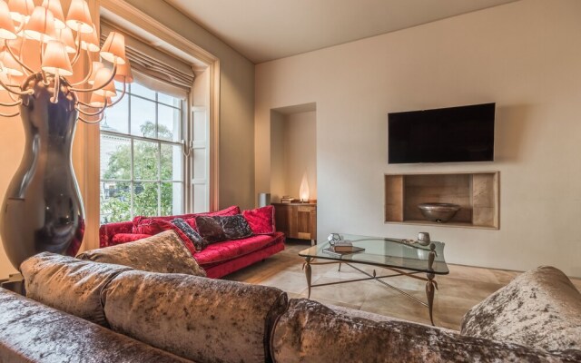 The Oscar Wilde Suite by 5STARSTAY