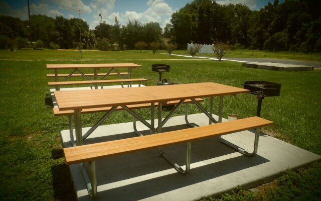 Days Inn Wildwood I-75