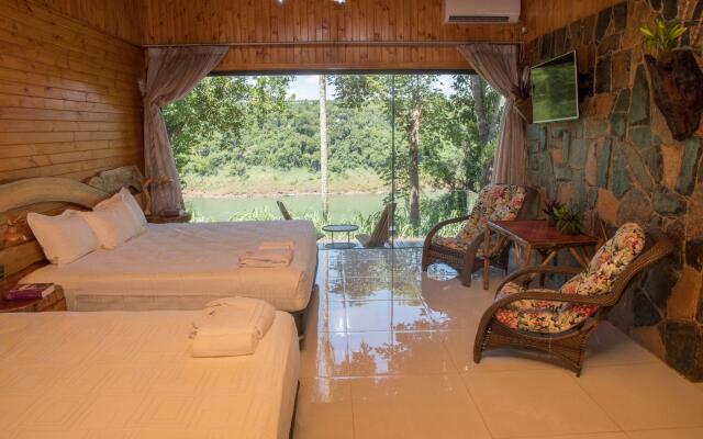 Tupa Lodge