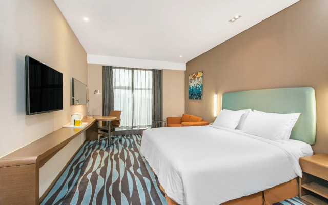 Holiday Inn Express Hangzhou Huanglong, an IHG Hotel