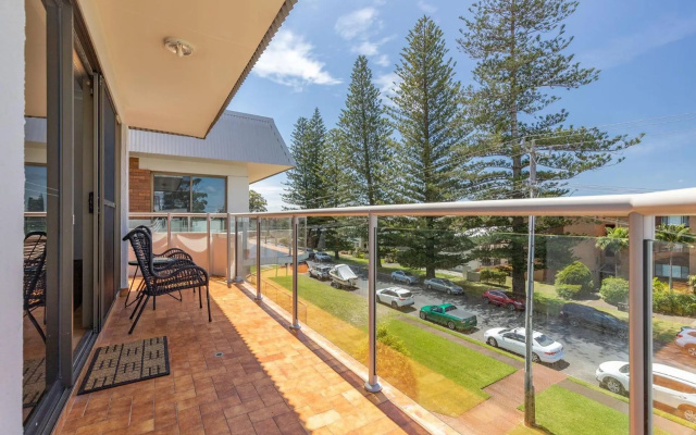 Champagne court 10 – Balcony – Tuncurry