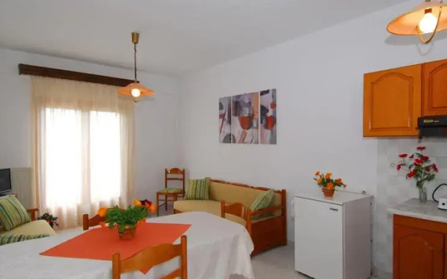 Okeanis Studios and Apartments