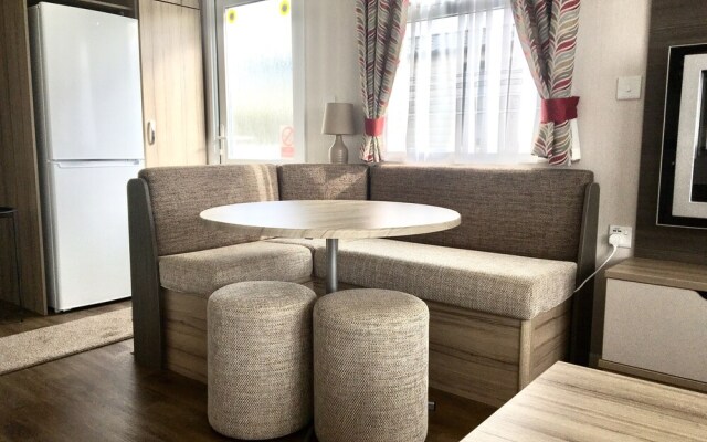 A Lovely Caravan on Quiet Site at Westward Ho!