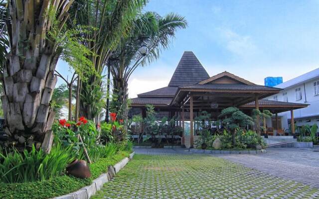 The Gambir Anom Hotel Resort & Convention