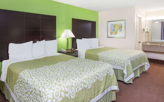 Days Inn by Wyndham Calvert City/Paducah East